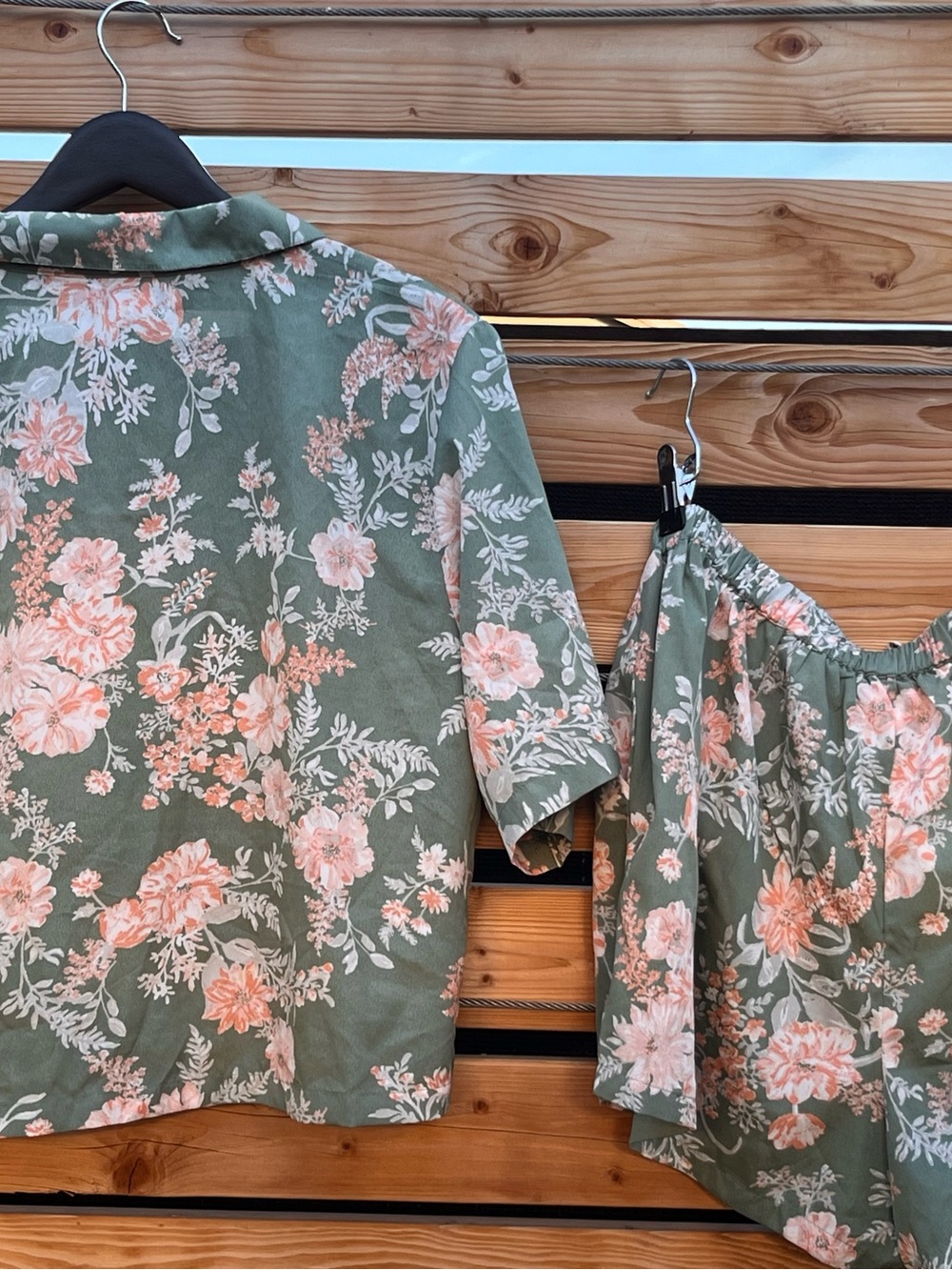 cupcakes & cashmere Sage Floral Button-Up Top with Peach Accents - Picture 4 of 10